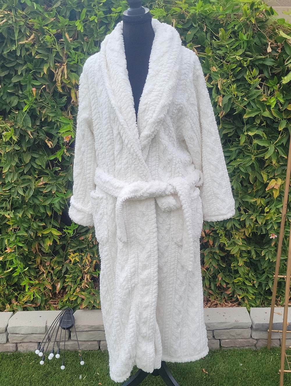 White Cozy Plush Shawl Collar Fluffy Robe L